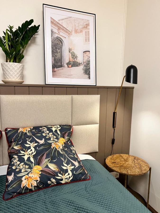 Guest House In Dobele City Center- Pilsetas Maja 외부 사진