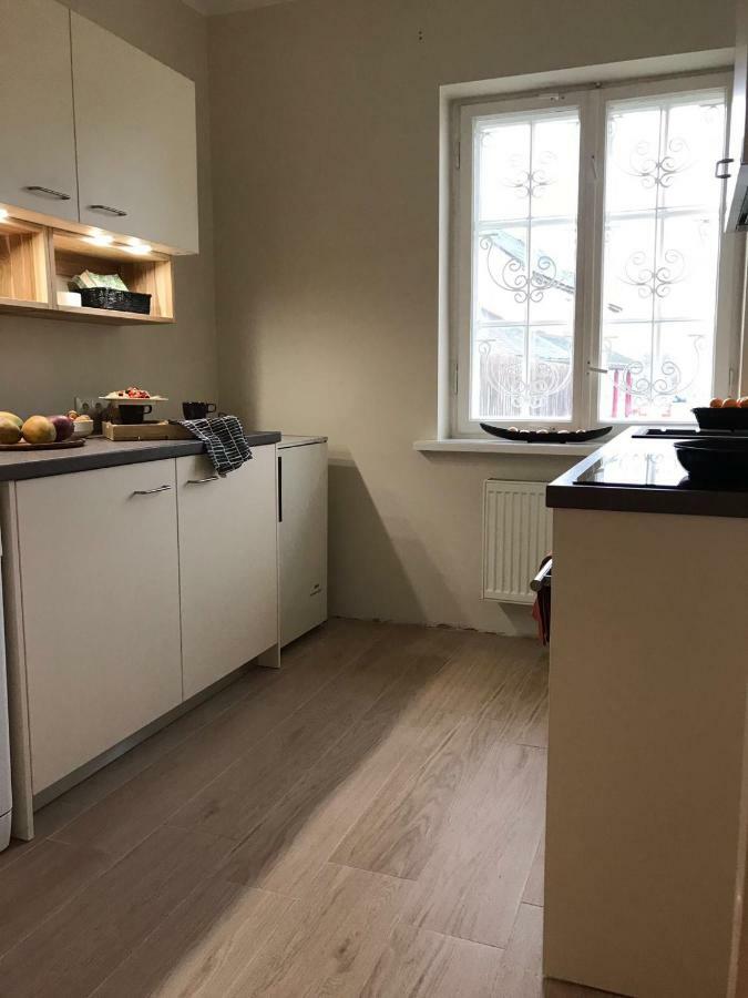 Guest House In Dobele City Center- Pilsetas Maja 외부 사진